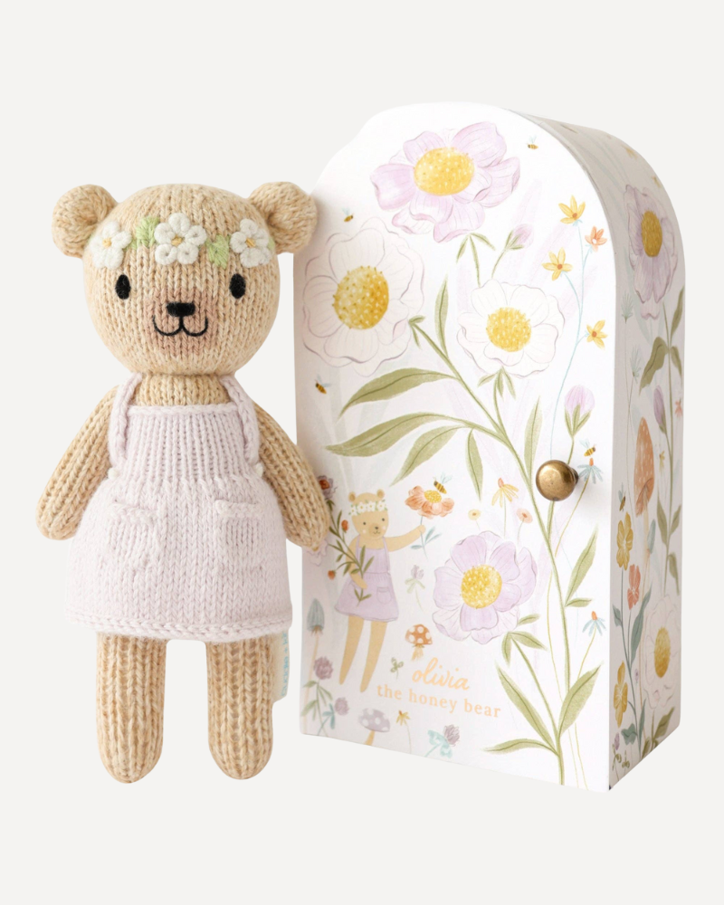 Tiny Olivia the honey bear, gives 10 meals