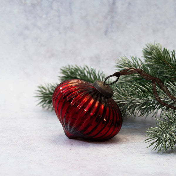 Wine Ribbed Lantern Ornament — Medium