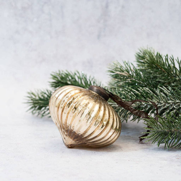 Gold Ribbed Lantern Ornament — Medium